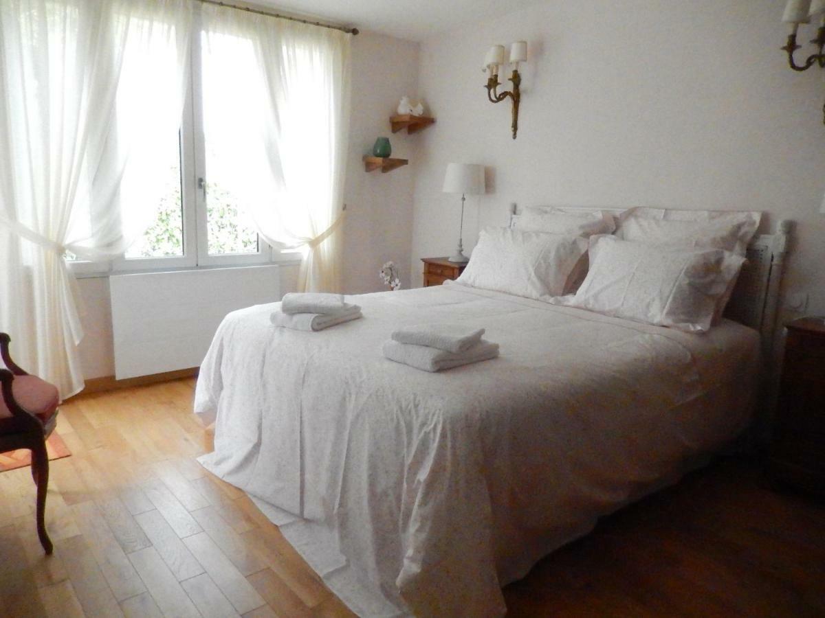 Chambres D'Hote Le Prelude Saint-Martin-des-Noyers エクステリア 写真